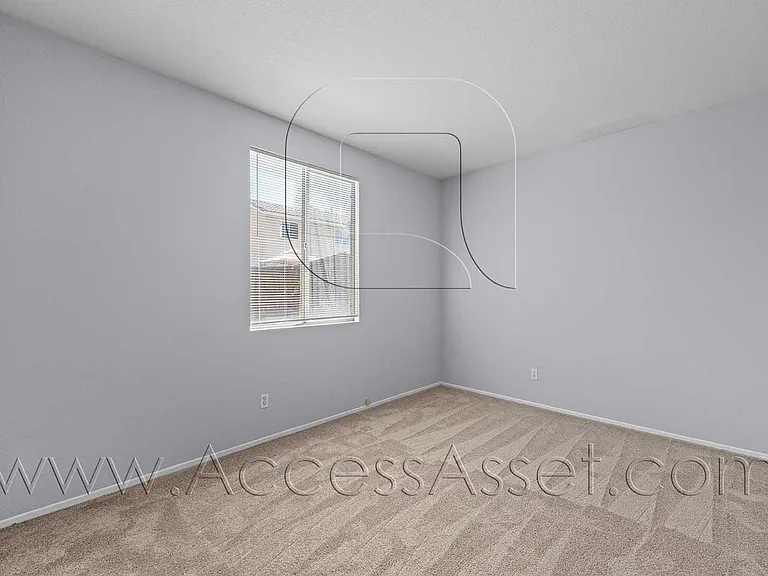27090 Adelanto Dr — Photo 3