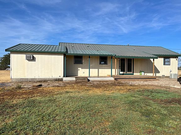 3rd image of 925 County Road 330