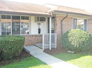 25111 Franklin Ter, South Lyon, MI