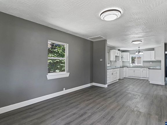 3rd image of 3790 Midway Ave NE
