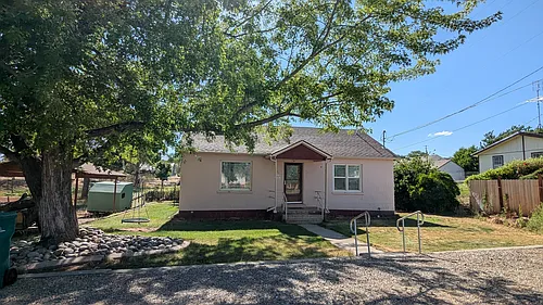 143 N 200 E Photo 1