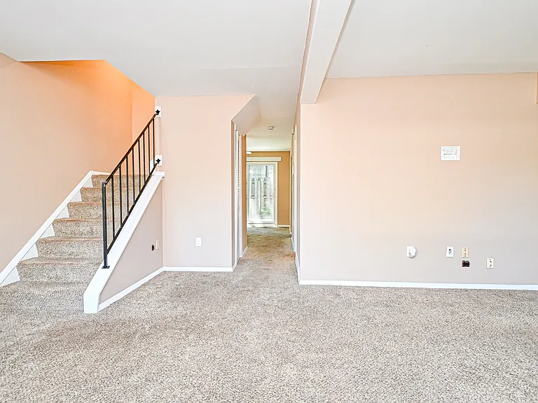 7752 Montgomery Rd #84 — Photo 5