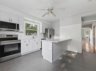 518 Academy Ave #1, Providence, RI 02908