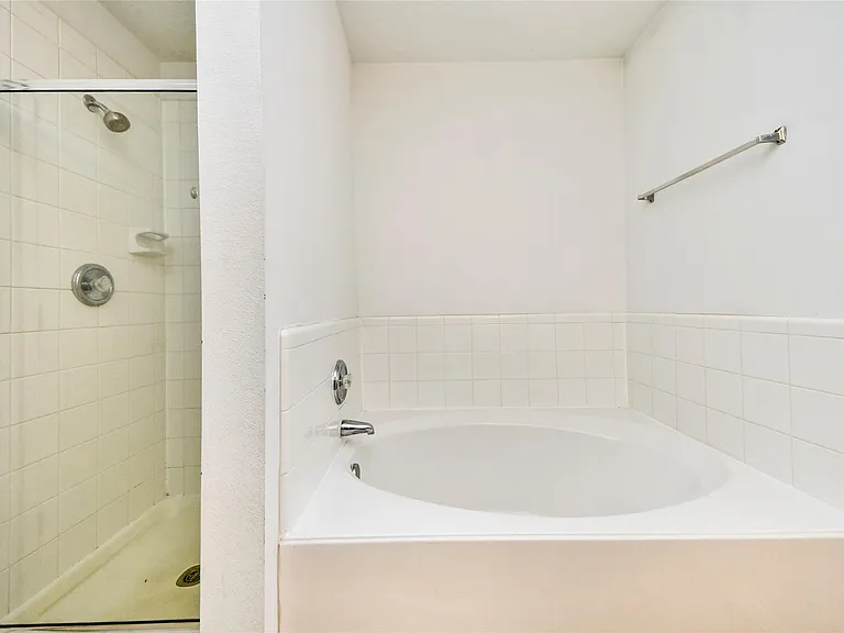 16134 Coleburn Dr — Photo 33