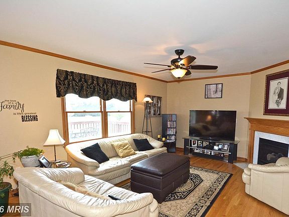 5th image of 11105 Parkgate Dr