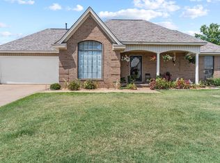 719 Pleasant Woods Dr, Marion, AR 72364
