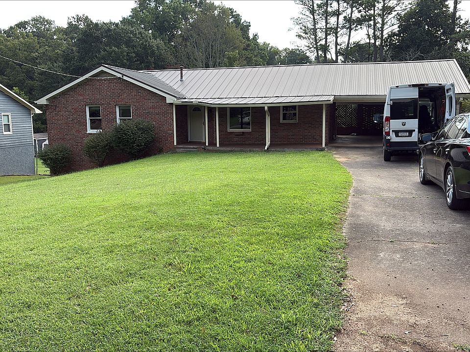 1st image of 305 Fernbank Ct #A