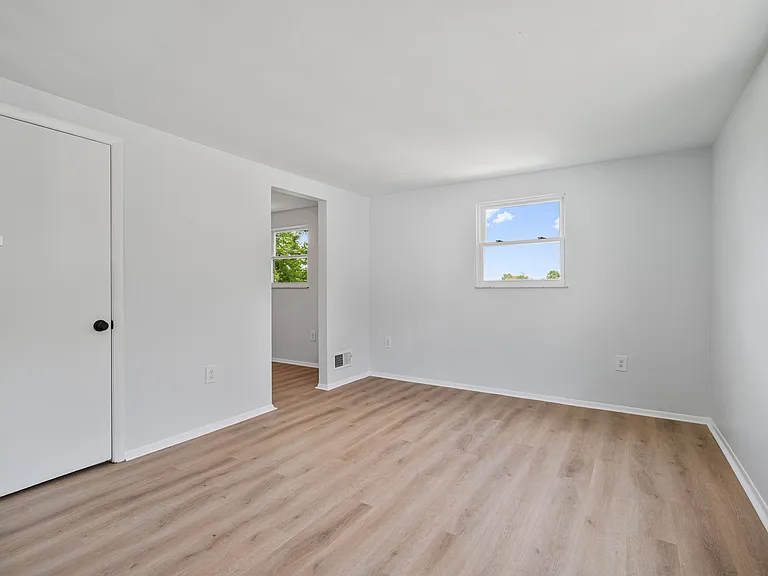 759 Gallion Ave — Photo 8