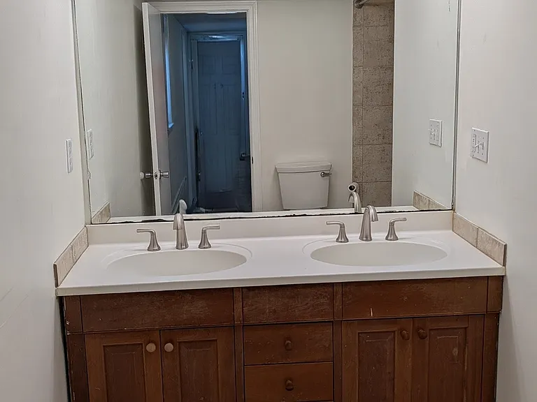 3 Mayhew St #2 — Photo 20