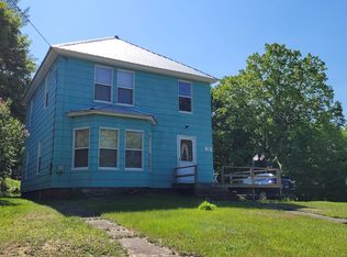 17 Kent Dr, Wilton, ME 04294