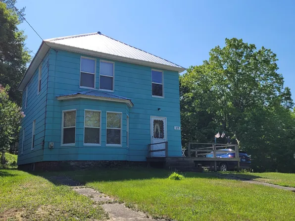 17 Kent Drive, Wilton, ME 04294