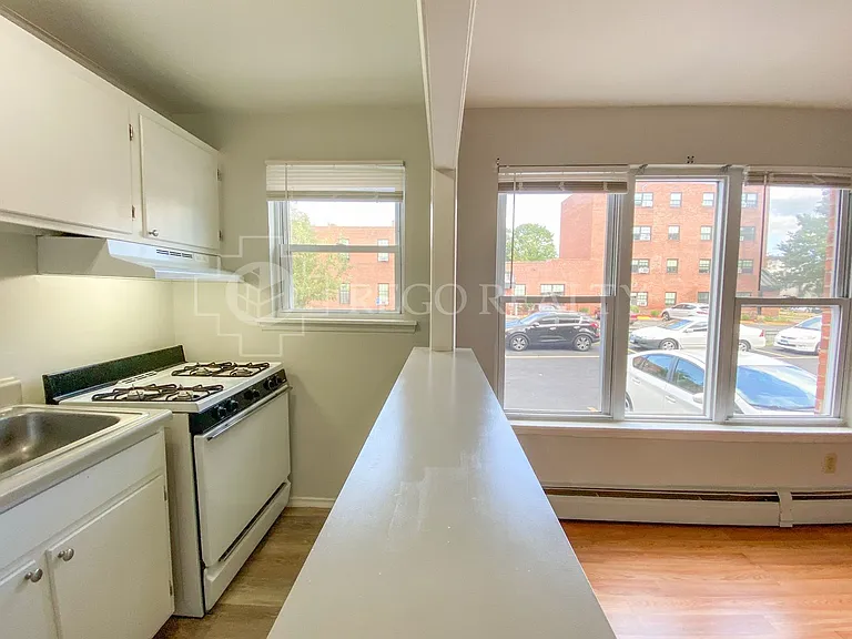 55 Morris St — Photo 5