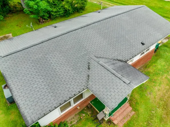 417 Baldwin Cir, Whiteville, NC 28472