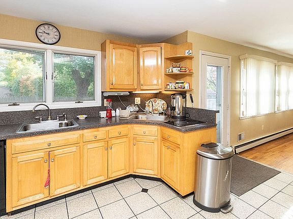 kitchen to dining room view 