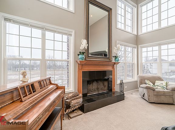 4th image of 23661 Dayfield Ct