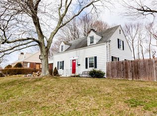 20 Brookdale Rd, Meriden, CT 06450