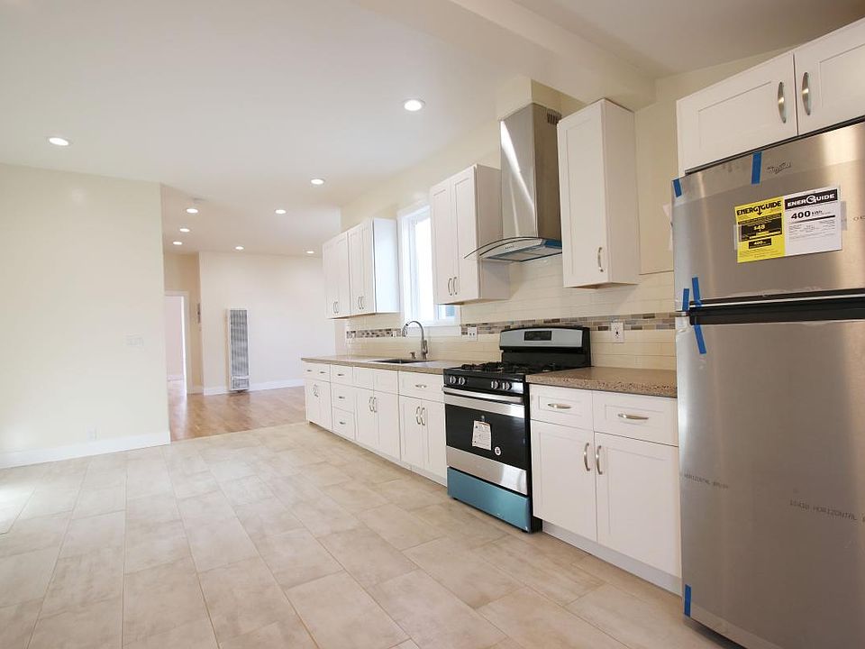 Kitchen to Living Room