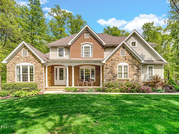 133 Springwood Dr, Hebron, IN 46341