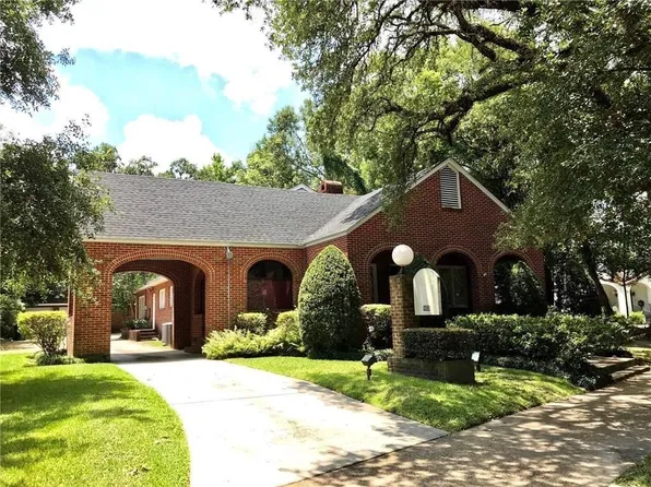 1653 Government St, Mobile, AL 36604