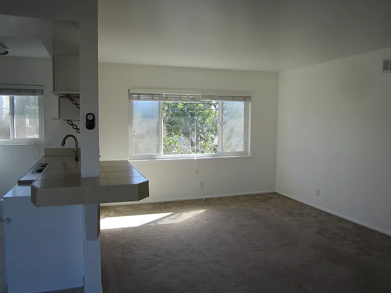 227 Oceano Ave #9 — Photo 8