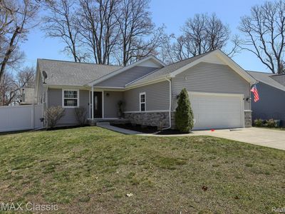 1531 Playstead St, West Bloomfield, MI, 48324
