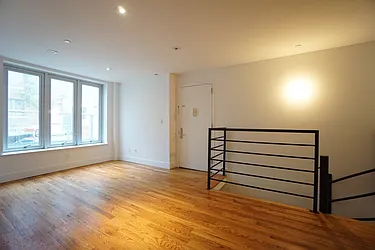 Rented by Rennit Inc.