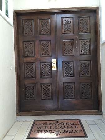 2nd image of 880 Robin Ln