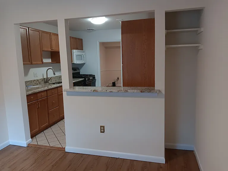 10819 Bucknell Dr — Photo 12