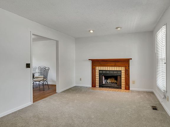 4th image of 3206 Cedar Ridge Rd