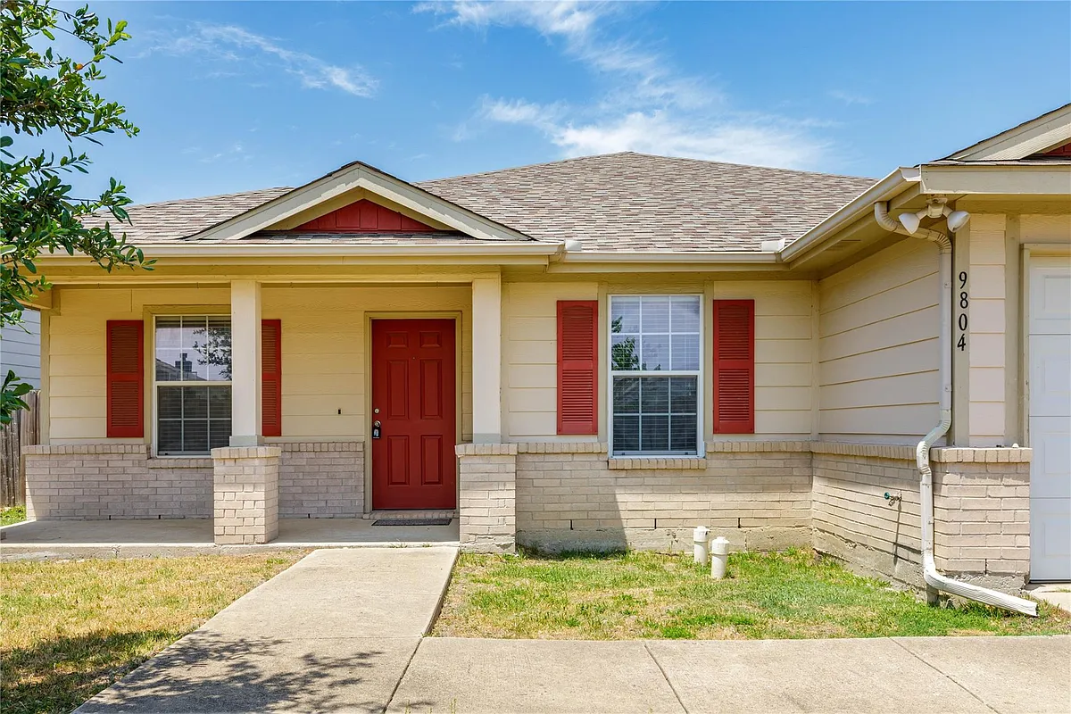 Building Photo - 9804 Thomas Jefferson Dr