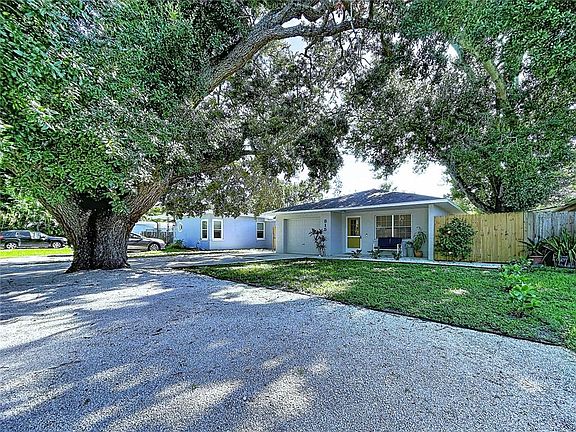 3rd image of 815 35TH STREET W
