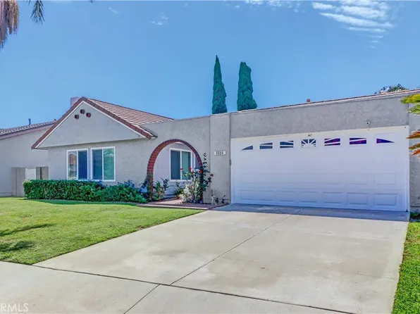 8884 Thames River Ave, Fountain Valley, CA 92708