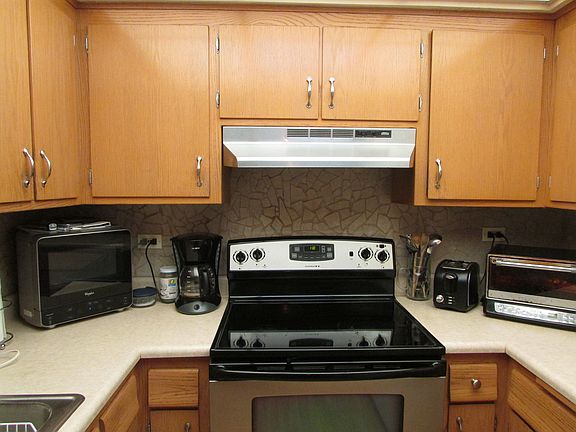 4th image of 10318 S Komensky Ave #2A