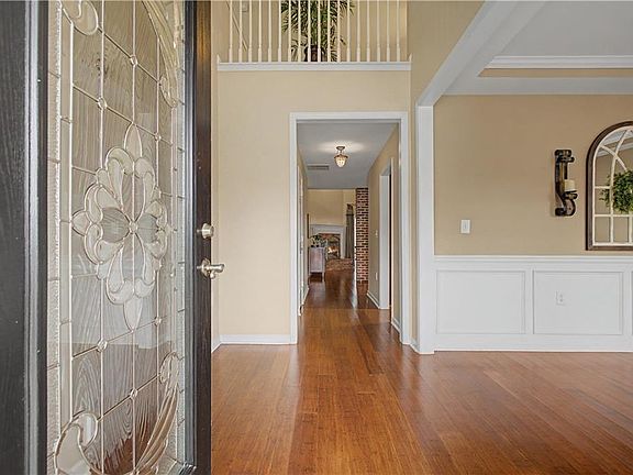 2nd image of 79 Blakewood Ct