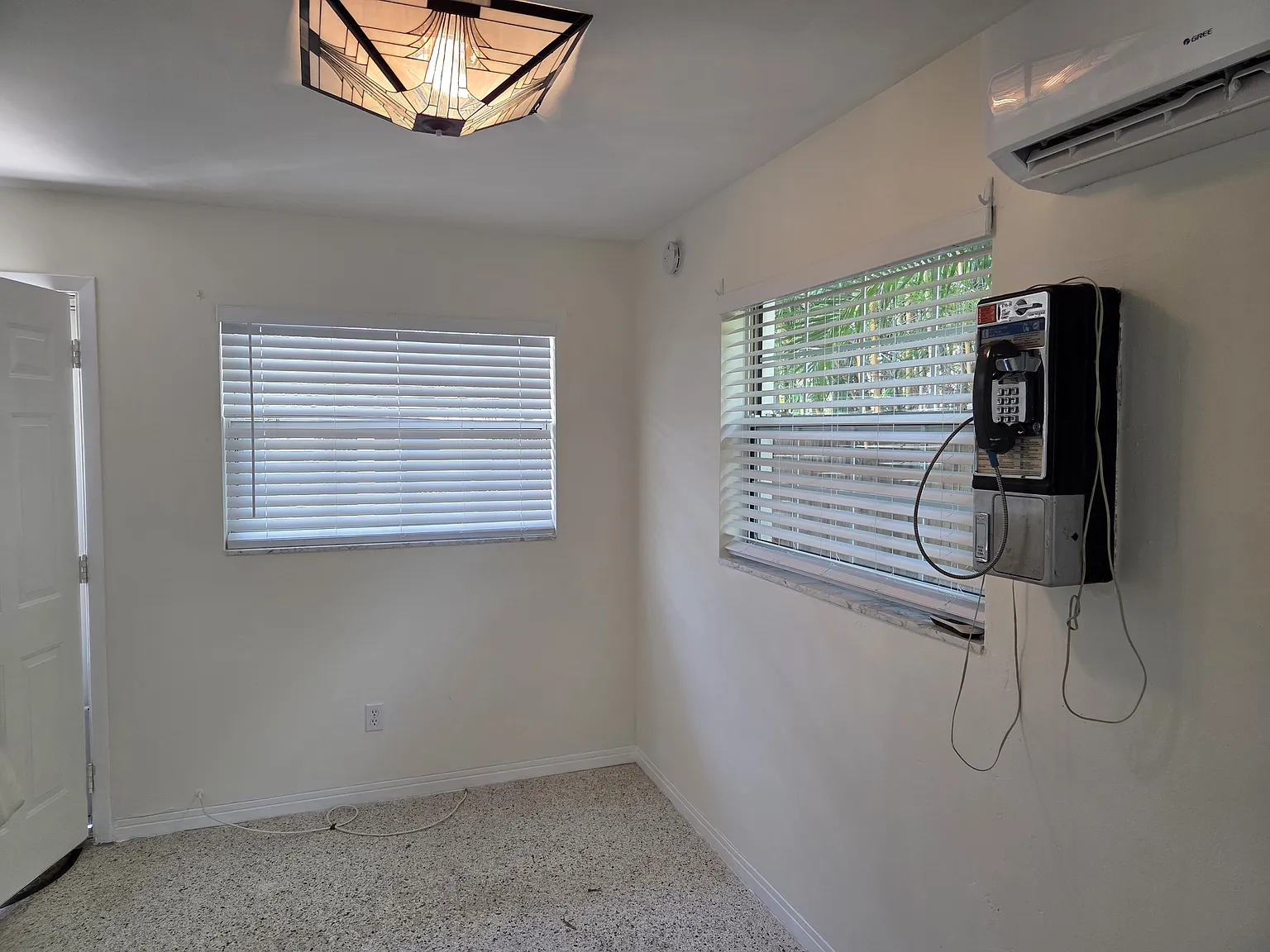 1 bed, 700 sqft, $1,650 — Photo 3
