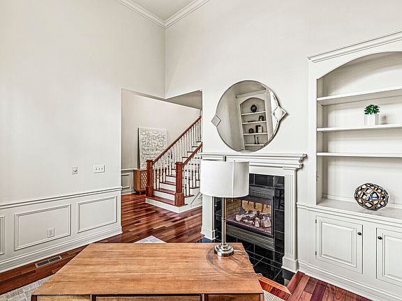 5th image of 155 S 8th St