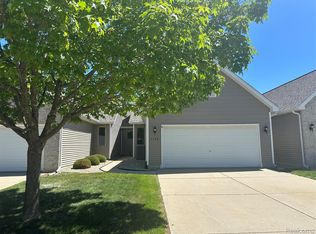1136 Jenna Dr, Davison, MI 48423