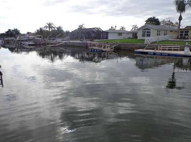 1st image of 5003 Pelican Dr