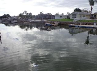 5003 Pelican Dr, New Port Richey, FL 34652