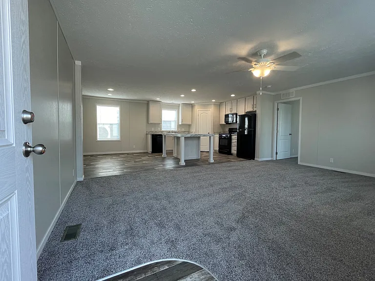 Sunset Ridge — Photo 33