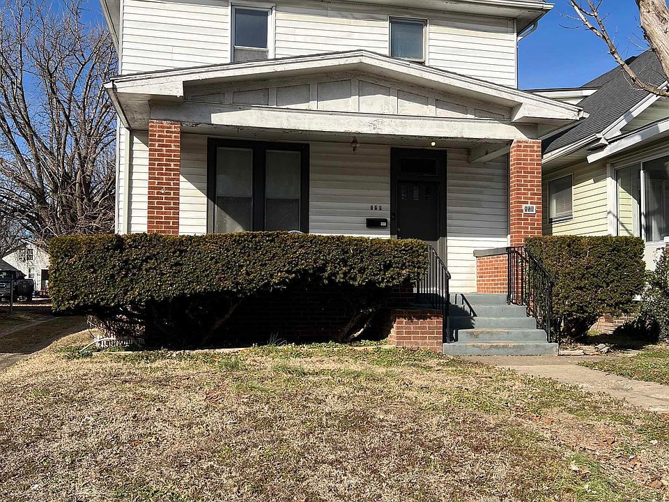 1st image of 720 E Delaware St