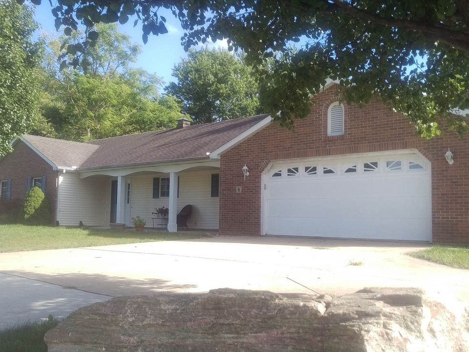 1st image of 6 Linda Ln
