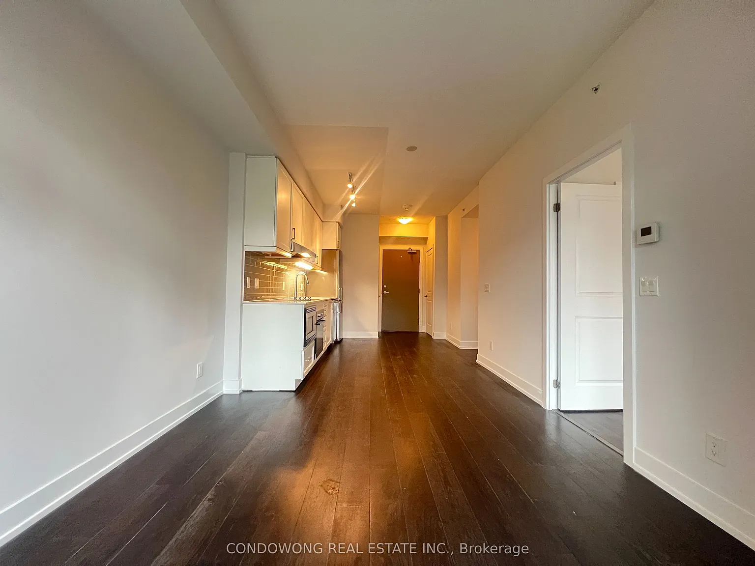 Lotus Condos — Photo 3