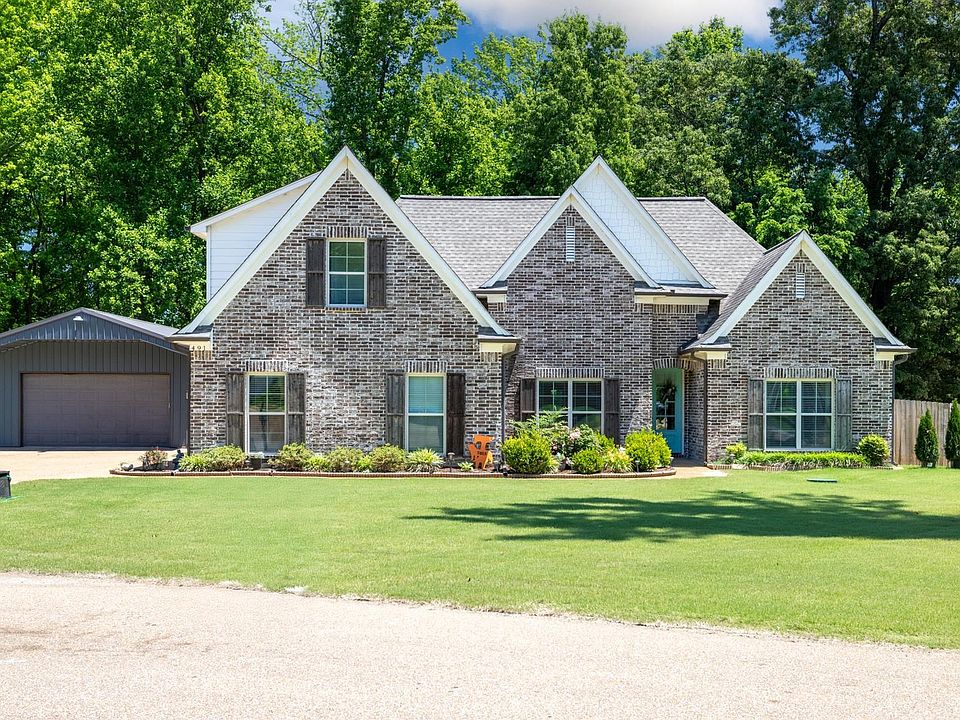 1st image of 491 Beverly Dr