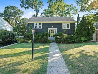 1319 Raleigh Road, Mamaroneck, NY, 10543
