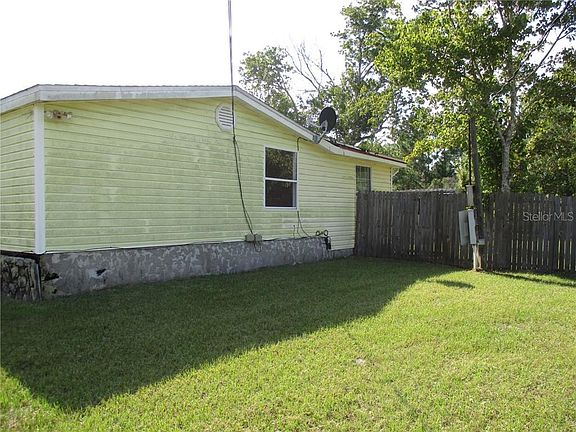 2nd image of 710 White Tail Cir