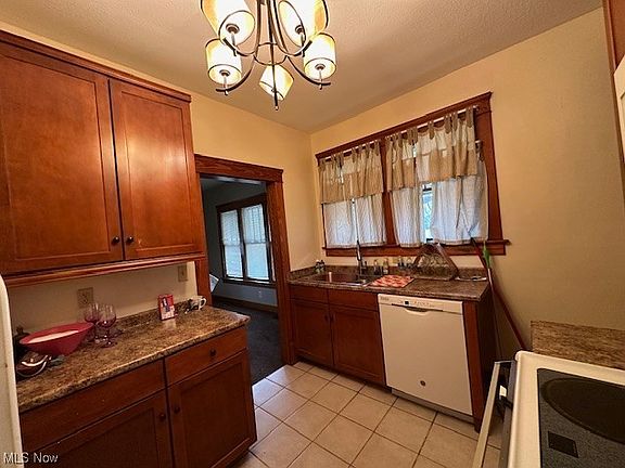 5th image of 342 W 28th St