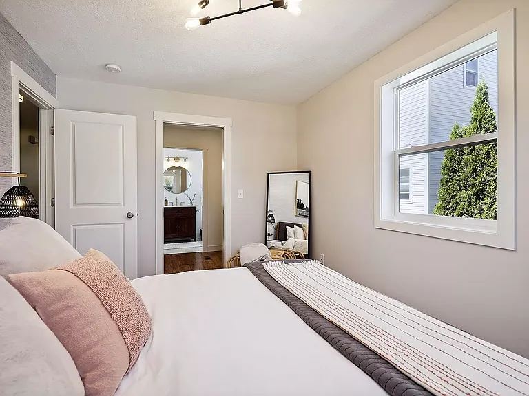 5827 Xerxes Ave S — Photo 10
