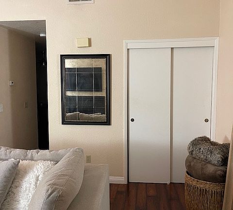 3rd image of 9101 Newhall Dr APT 6
