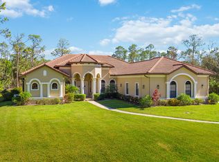 1680 Oakes Blvd, Naples, FL 34119